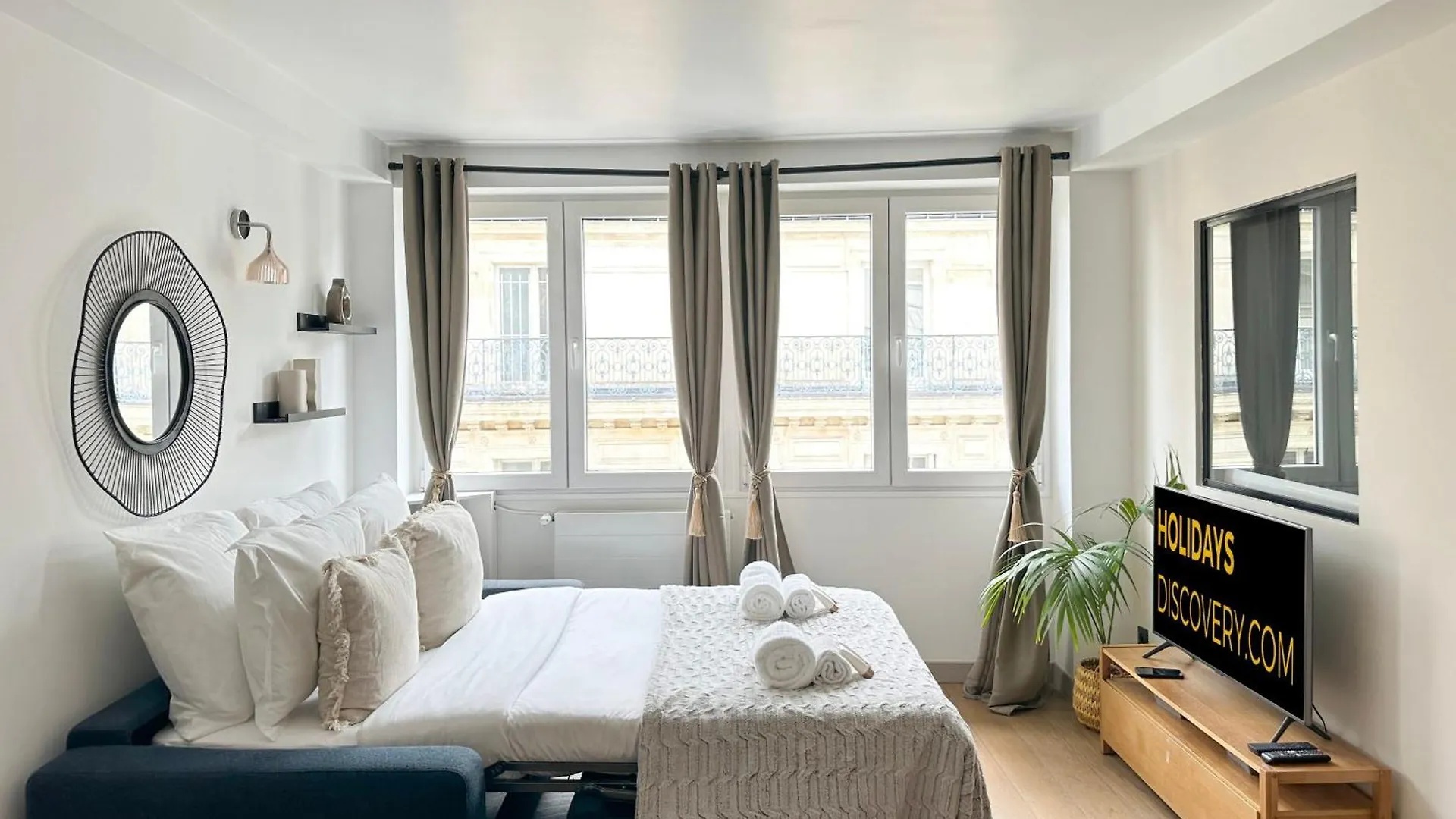 Brand New Apartment Near La Madeleine Párizs