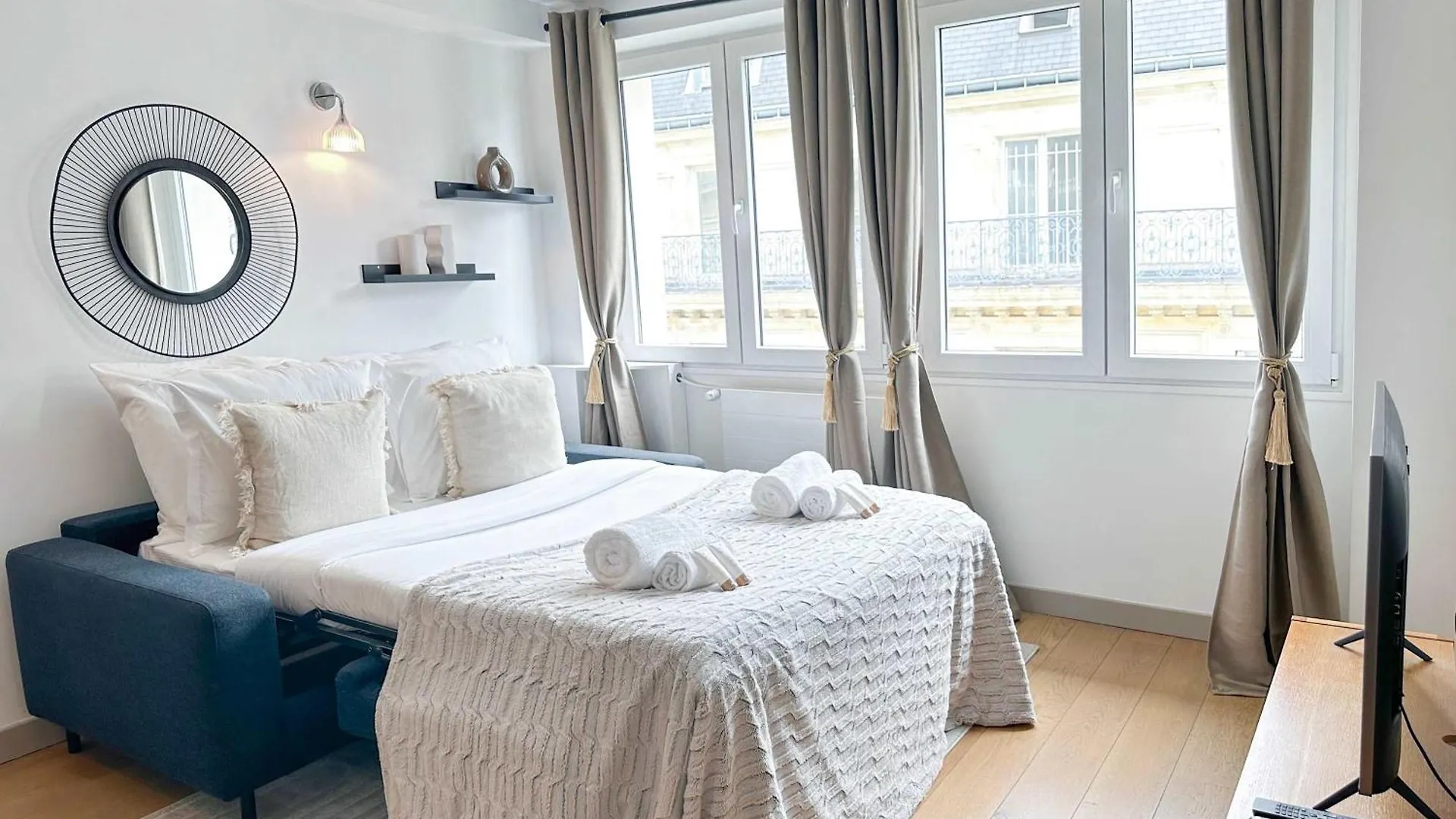 Brand New Apartment Near La Madeleine Párizs Franciaország