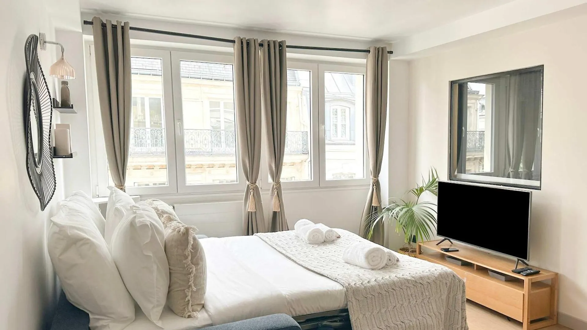 Brand New Apartment Near La Madeleine Párizs 0*,  Franciaország